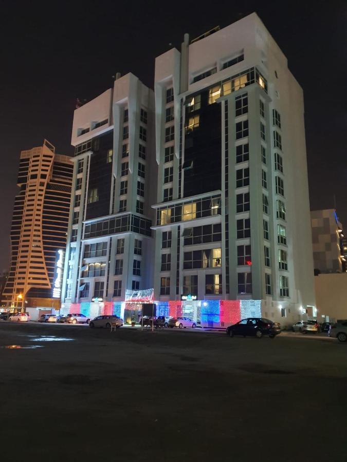 Swan Towers Aparthotel Manama Exteriör bild